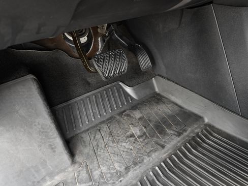 Used 2023 Nissan Pathfinder Rock Creek AWD/4WD image 17