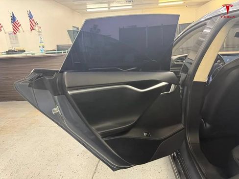 Used 2014 Tesla Model S P85 RWD image 22