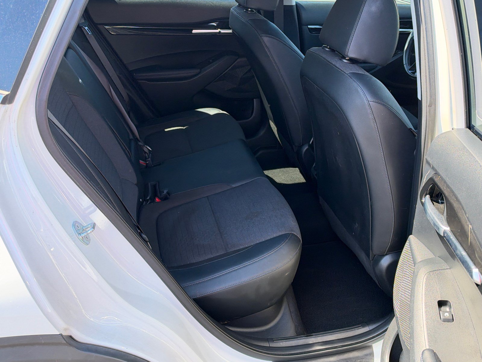 Used 2023 Kia Seltos S AWD/4WD image 15