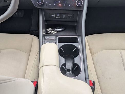 Used 2024 Hyundai Sonata SEL FWD image 17