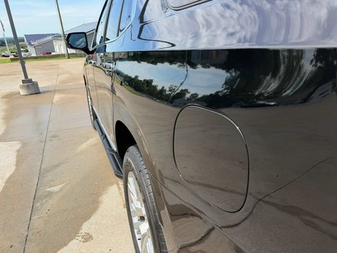 Used 2021 GMC Yukon Denali AWD/4WD image 68