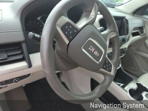 Used 2020 GMC Terrain Denali w/ Denali Premium Package AWD/4WD image 11