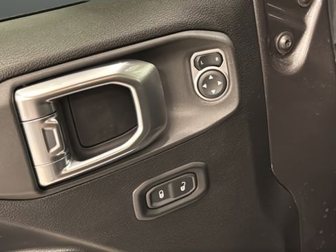 Used 2022 Jeep Gladiator Sport AWD/4WD image 20