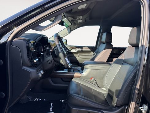 Used 2023 GMC Sierra 1500 SLT w/ SLT Premium Plus Package image 10