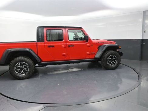 New 2025 Jeep Gladiator Rubicon w/ Convenience Group image 8