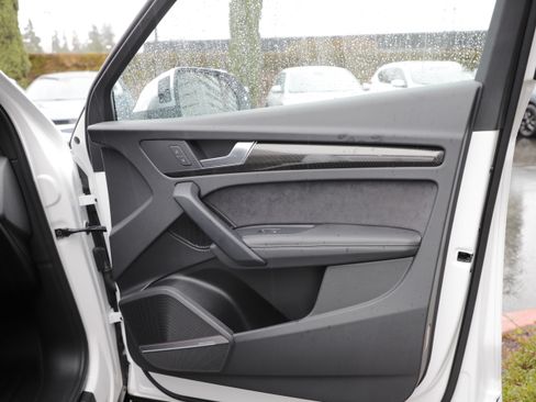 Used 2023 Audi SQ5 Premium Plus w/ Premium Plus Package image 7