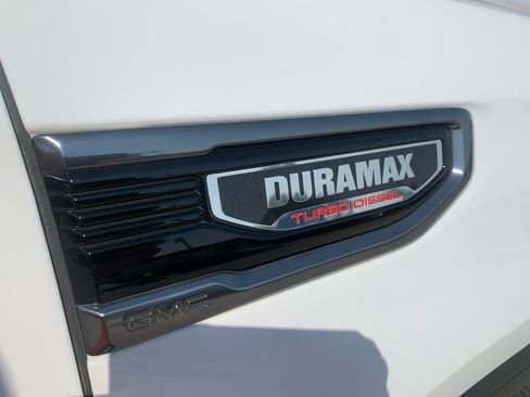 Used 2020 GMC Sierra 1500 AT4 w/ AT4 Premium Package AWD/4WD image 16