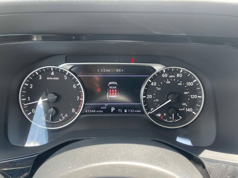Used 2025 Nissan Pathfinder SV AWD/4WD image 22