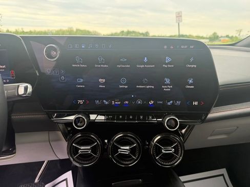 Used 2025 Chevrolet Blazer EV SS AWD/4WD image 38