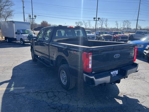 Used 2024 Ford F250 XL w/ XL Chrome Package image 5