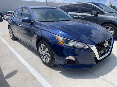 Used 2020 Nissan Altima 2.5 S FWD image 3