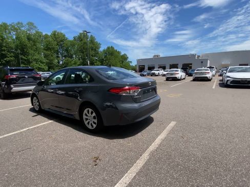 Used 2024 Toyota Corolla LE FWD image 9