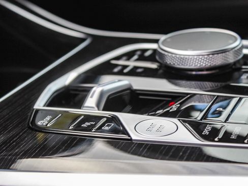 New 2026 BMW X5 xDrive50e w/ M Sport Package image 22