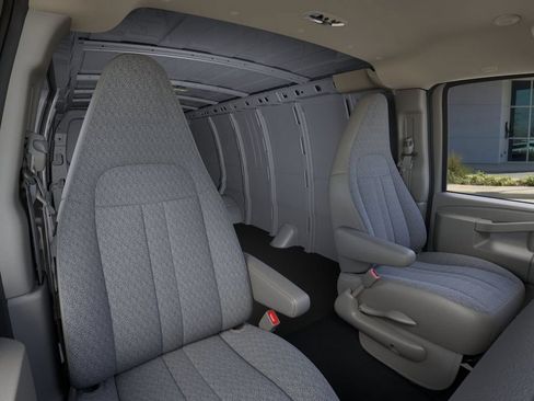 New 2026 Chevrolet Express 2500 Extended w/ Enhanced Convenience Package RWD image 16