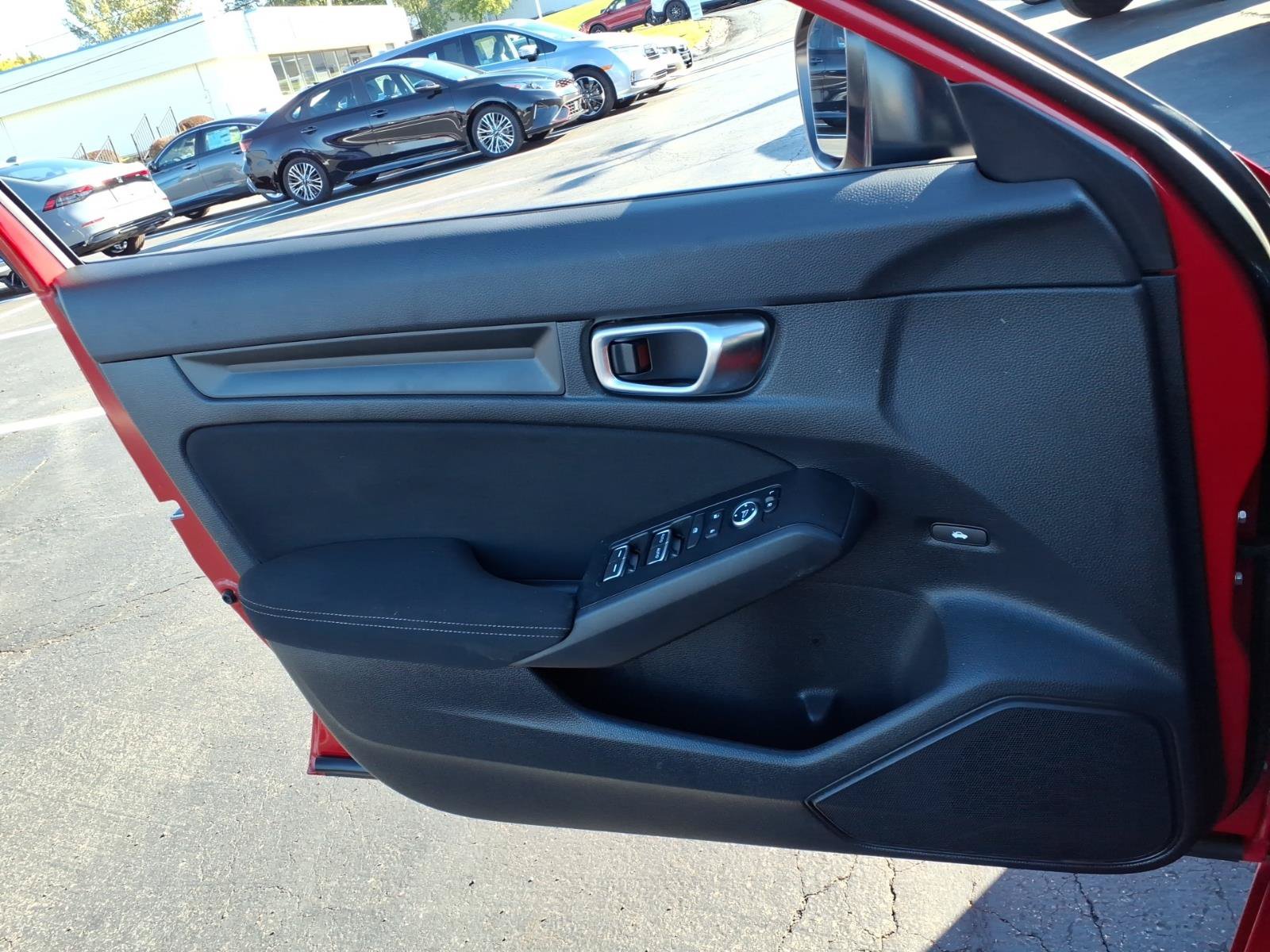 Certified 2025 Honda Civic LX image 8