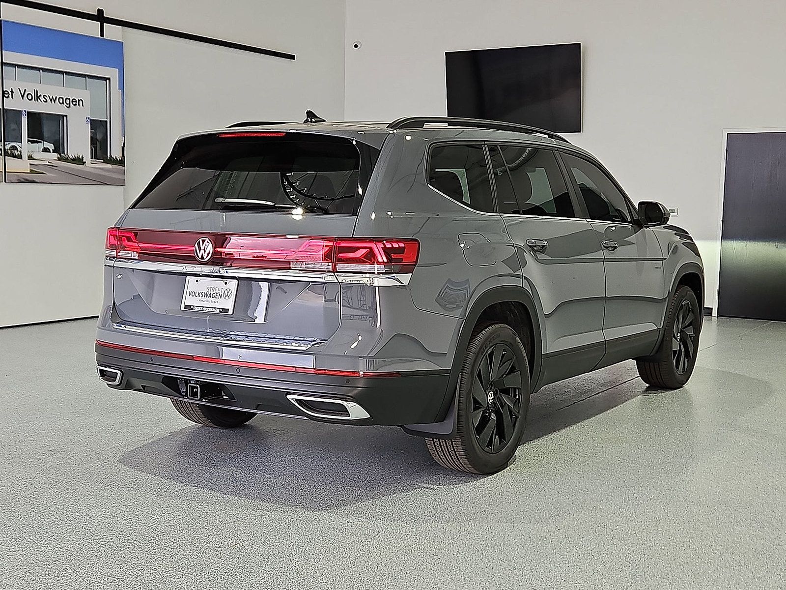 New 2026 Volkswagen Atlas SE FWD image 9