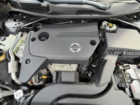 Used 2013 Nissan Altima 2.5 SL FWD image 29