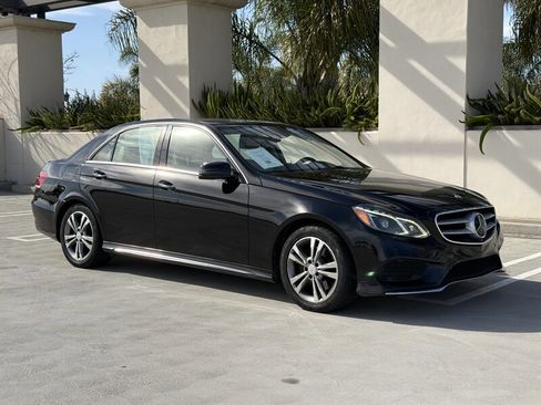 Used 2014 Mercedes-Benz E 250 BlueTEC Sedan image 10