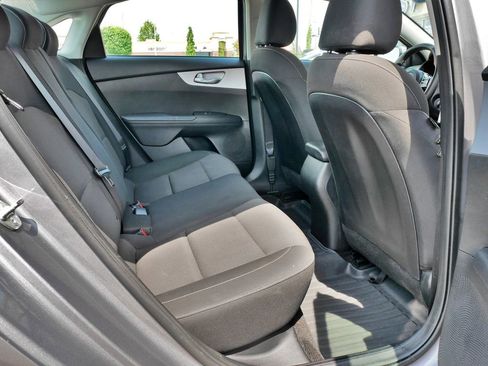 Used 2024 Kia Forte LXS FWD image 11