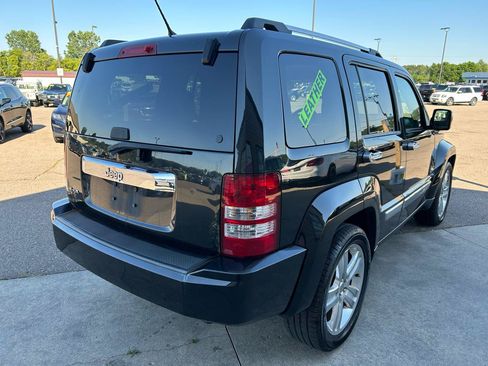 Used 2011 Jeep Liberty Sport AWD/4WD image 5
