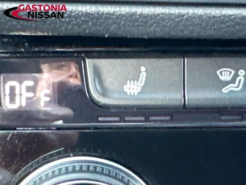 Used 2024 Volkswagen Jetta SE image 26