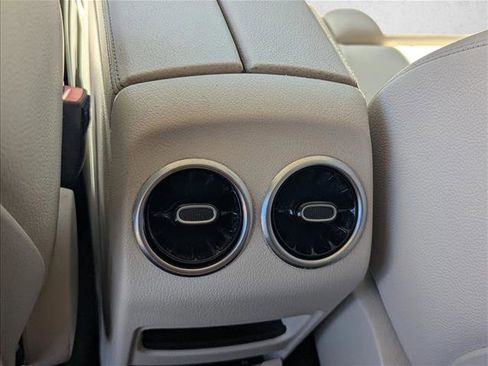 Certified 2020 Mercedes-Benz GLB 250 image 16
