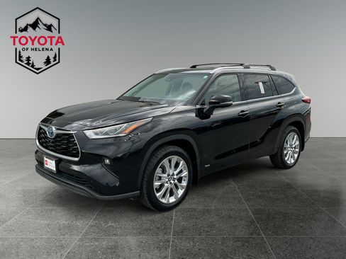 Certified 2023 Toyota Highlander Limited AWD/4WD image 1