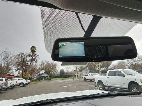 Used 2017 Nissan Titan S image 22