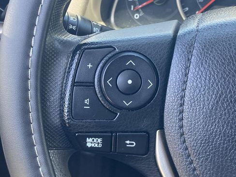 Used 2015 Toyota RAV4 XLE FWD image 23