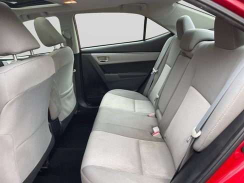 Used 2015 Toyota Corolla LE FWD image 19