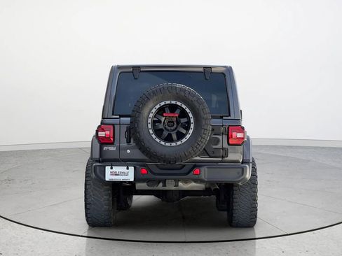 Used 2020 Jeep Wrangler Unlimited Sahara w/ Uconnect 4C Nav & Sound Group AWD/4WD image 5