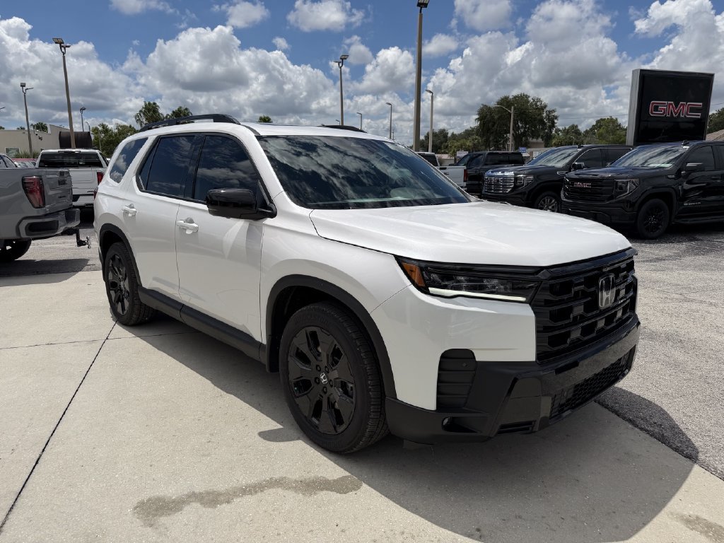 New 2026 Honda Pilot Black Edition image 2