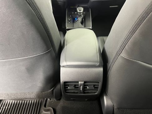 Used 2026 Toyota Corolla Cross AWD Hybrid w/ Convenience Package image 33
