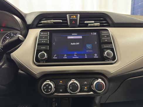 Used 2021 Nissan Versa SV image 18