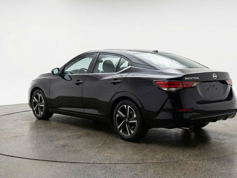 Used 2025 Nissan Sentra SV image 5