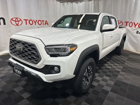 Used 2022 Toyota Tacoma TRD Off-Road image 3