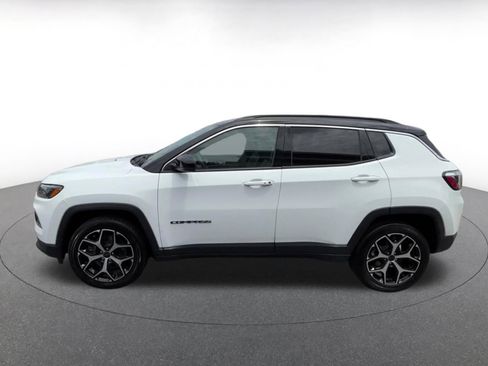 Used 2025 Jeep Compass Limited AWD/4WD image 8