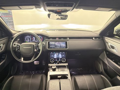Used 2019 Land Rover Range Rover Velar R-Dynamic SE image 23