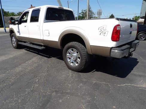 Used 2012 Ford F350 Lariat w/ Chrome Pkg image 4