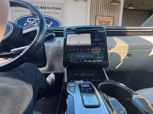 Used 2022 Hyundai Tucson Limited image 23
