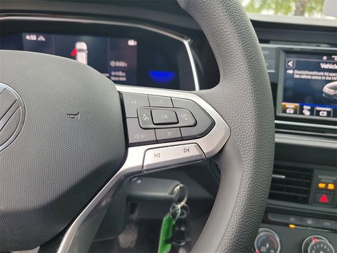 Certified 2022 Volkswagen Jetta S image 20