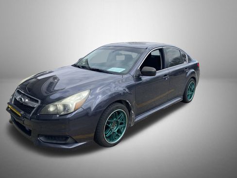 Used 2013 Subaru Legacy 2.5i image 3