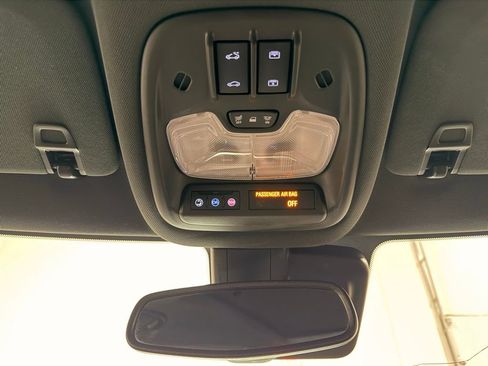 Used 2023 Chevrolet TrailBlazer ACTIV w/ Sun and Liftgate Package FWD image 23