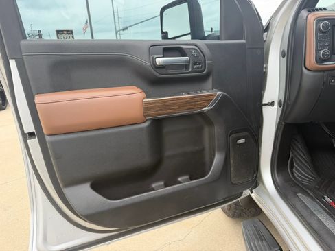 Used 2021 Chevrolet Silverado 2500 High Country w/ Z71 Off-Road Package AWD/4WD image 91