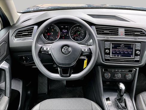 Used 2019 Volkswagen Tiguan S FWD image 6