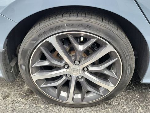 Used 2023 Honda Civic Touring image 6