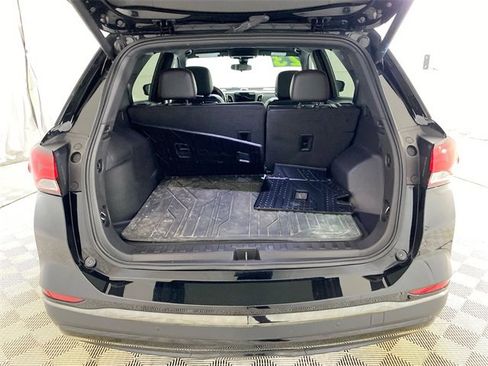 Used 2023 Chevrolet Equinox RS w/ RS Leather Package image 30