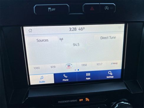 Used 2020 Ford F150 XLT image 30