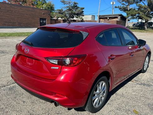 Used 2017 MAZDA MAZDA3 Sport FWD image 5