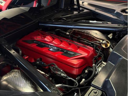 Used 2025 Chevrolet Corvette Stingray Preferred Cpe w/ 2LT RWD image 28